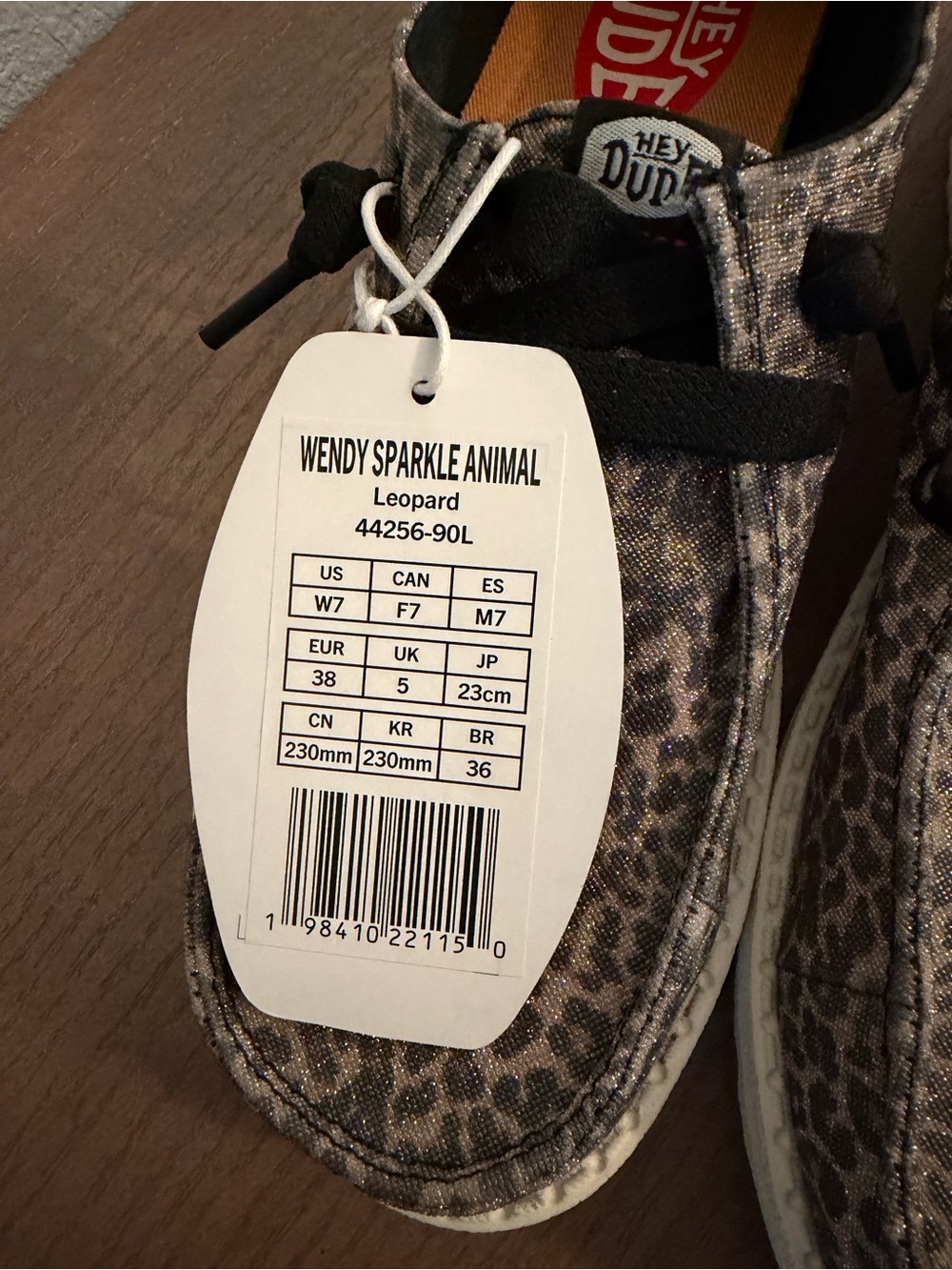 NWT Hey Dude Wendy Sparkle Leopard Slip-On Sneakers Size 7 - Picture 3 of 6